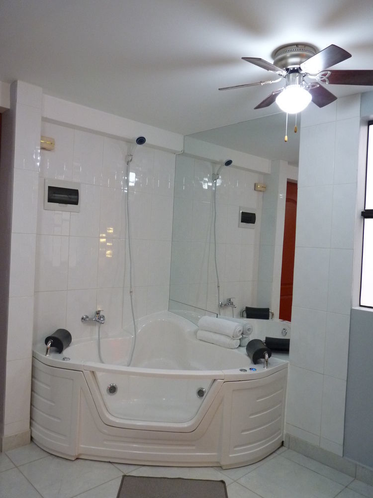 El Peregrino Apart Hotel Abancay Екстер'єр фото